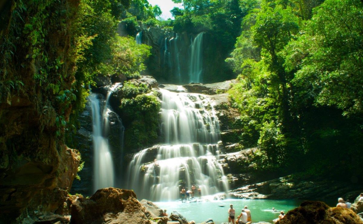 Nauyaca_waterfall